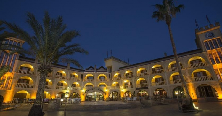 Le Chateau Lambousa Hotel