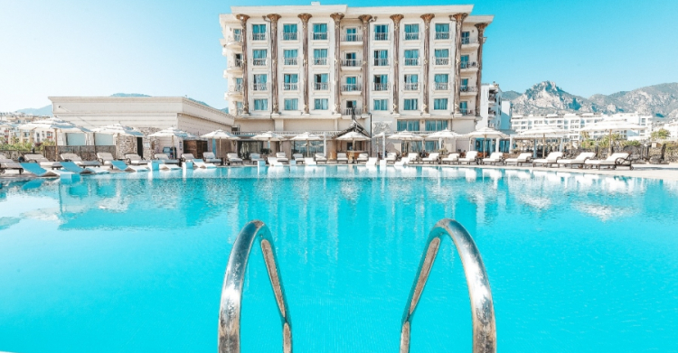 Les Ambassadeurs Hotel 