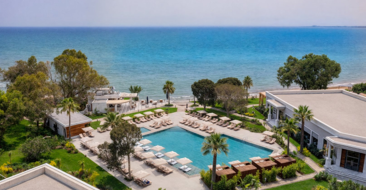 Merit Royal Gardens Hotel & Casino